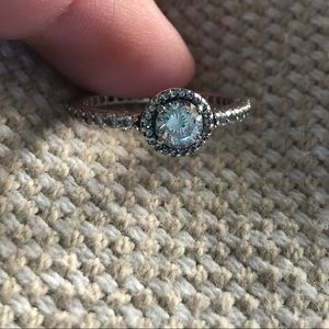 Pandora Ring